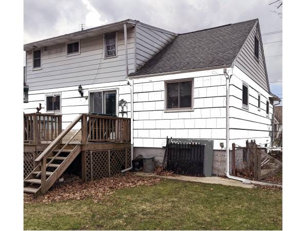 6 -7 bedroom house, 2 1/2 bath, garage. great potential

$0

                        Mattydale