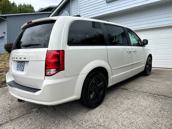 2013 DODGE GRAND CARAVAN SE - $2,900 (Portland)63616151816321122