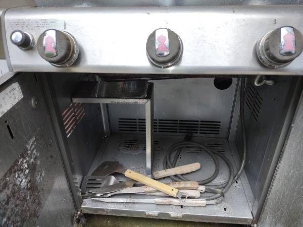 Weber natural gas grill - $50 (Bellingham)63435861659395122