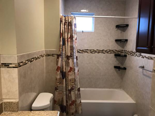 $850 / 4br - 1300ft2 - Walk to Harvard sq (red line) at Kirkland, Avilable 10/1, No fee (Somerville)63810135604355124