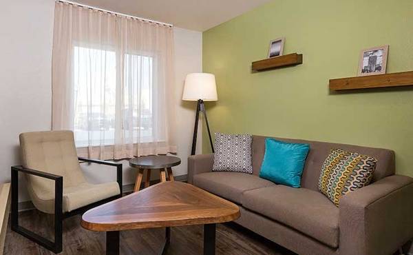 $399 / 1br - Vida asequible: Limpia, segura, con cocina (1500 E 83rd Ave, Merrillville, IN)63781351353859120