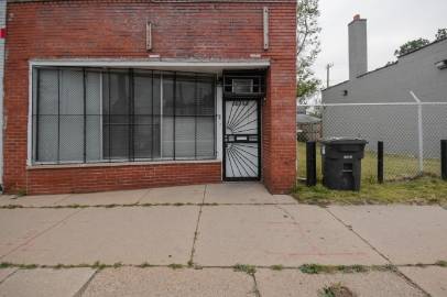 $800 / 980ft2 - Retail in Detroit64018940644737121