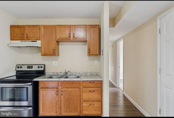 $2,000 / 2br - 700ft2 - 2BR/1BA Above-Ground Basement Ready to Move In! (Woodbridge)64040196733698122