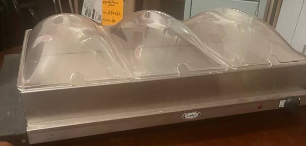 Cadco Large Capacity 3-Pan Buffet Food Warmer 1