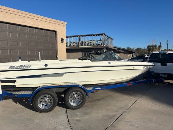 2000 Malibu Sunsetter 1