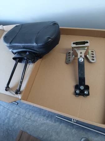 Harley backrest and mounting bracket 1