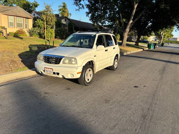 2002 Suzuki grand vitara 4x4 - $3,400 (Temple city)63616000215809123