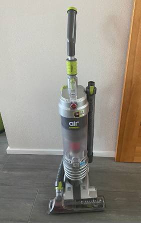 Aspiradora vertical Hoover AIR sin bolsa con cable (Mint) - $70 (Chelsea)63471343904131120