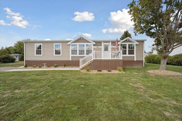 $180,500 / 3br - 1456ft2 - ¡Disponible 2025 Champion Catena II! (Comunidad Sunny Acres)63836544290051120