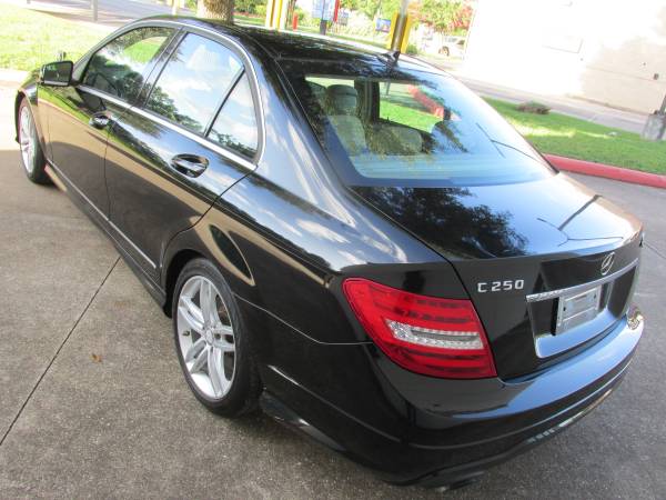 2013 MERCEDES BENZ C250 1.8L~ 2OWNERS~SERVICED~RUNS GREAT~READY - $5,995 (RICHMOND/ROSENBERG)63622281268483124