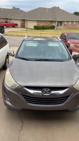 2012 Hyundai tucson 1