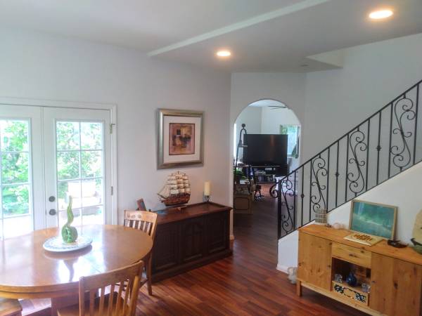 Decent size, private room and bathroom. A half block from the beach 1