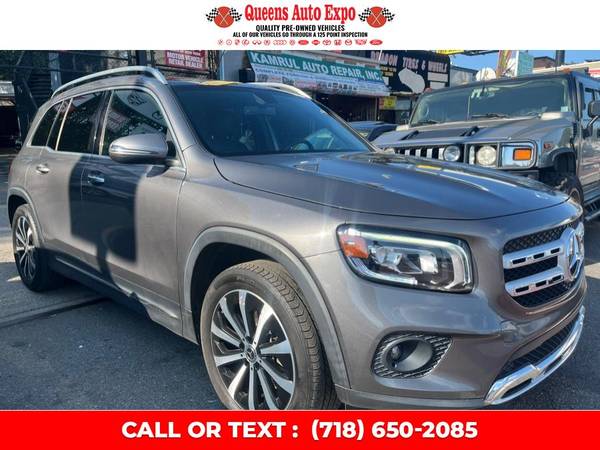 Check Out This Spotless 2022 Mercedes-Benz GLB with only 45,2-queens - $21,995 (Woodside)63614306424835121