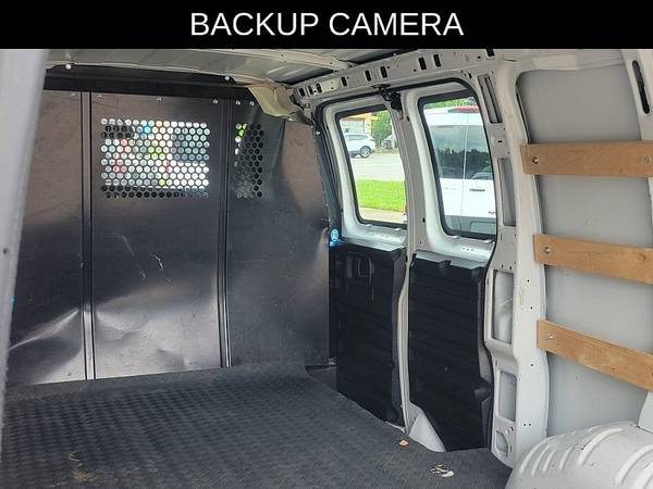 2024 Chevrolet Express - Photo 6