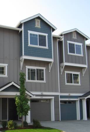 $2,895 / 2br - 2 Bed + Den + Parking for 2 Vehicles! (Bothell)63944964715138121