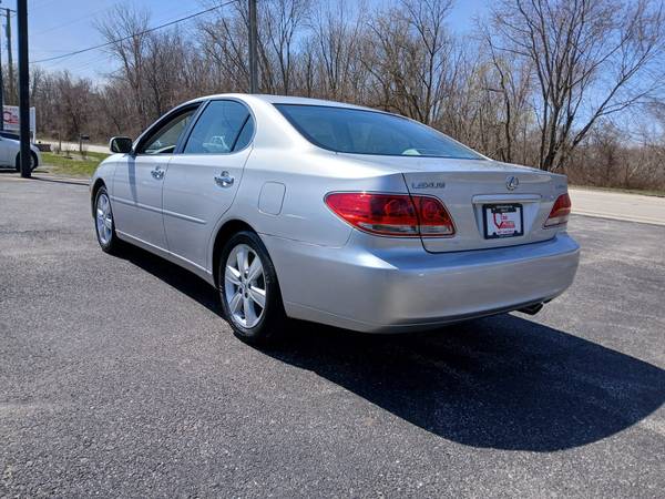 2006 LEXUS ES 330 - $4,999 (BEACH PARK, ILLINOIS)63618721536131122