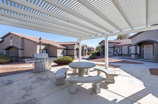 $1,068 / 1br - 627ft2 - High Speed Internet, Free Weights, Extra Storage (2655 W Lake Mead Blvd, North Las Vegas, NV)63907026956418122