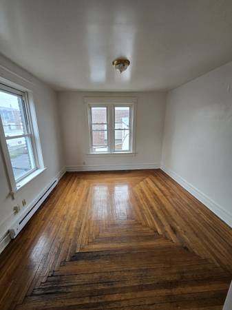 $1,265 / 2br - 2 dormitorios (Allentown)64010163192065122