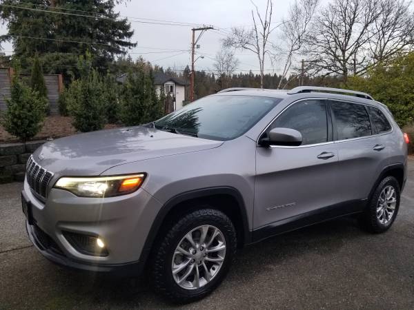 2019 Jeep Cherokee Latitude Plus - $13,900 (Auburn)63470090025475120