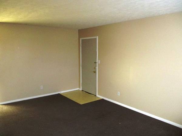 $930 / 2br - Amplio apartamento de 2 habitaciones (101 N Williamsburg)63700527697667123