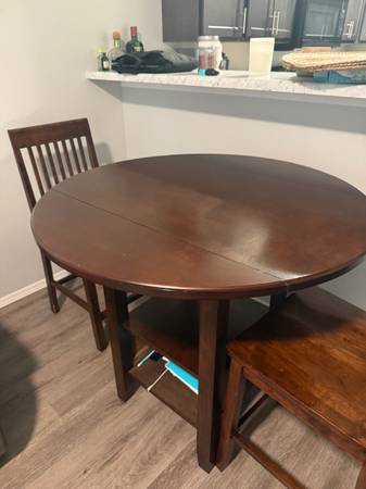 Compact kitchen table 1