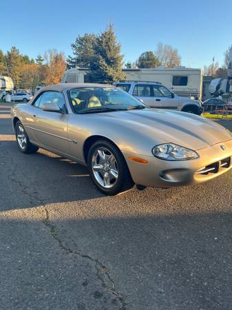 Jaguar XK8 Beautiful Condition - $9,999 (Fairview)63616151969537120