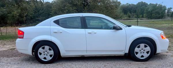 2008 Dodge Avenger 1