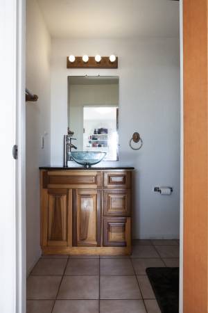$1,995 / 200ft2 - Small Charming Guest apartment OCEAN VIEW (Malibu)63800544576003122