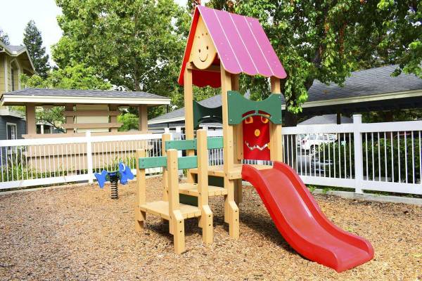 $2,700 / 2br - 886ft2 - Fully Equipped Laundry Facilities, ADA Accessible Units Available (dublin / pleasanton / livermore)63928541840003124