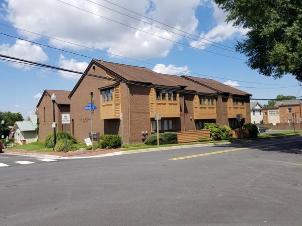 $1,200 Herndon Office For Lease - $1,200 (Herndon)63896395357571120