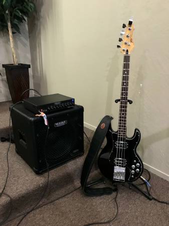 1978 Peavey T40 Bass Guitar 1