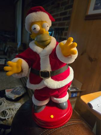 Talking and dancing Homer Simpson santa claus 1