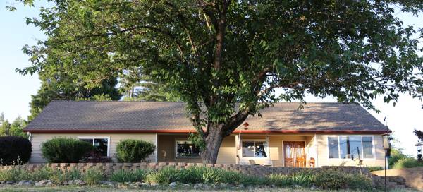 $699,000 / 4br - 1824ft2 - Heart of Apple Hill - forever views!          Pending Sale (Camino)63952110738819121