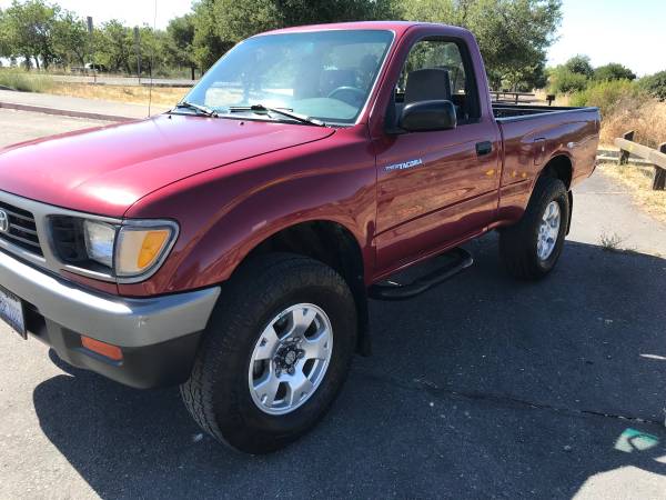 Toyota Tacoma 4x4 de 1997. Transmisión manual de 5 velocidades - $14,30063623879300353121