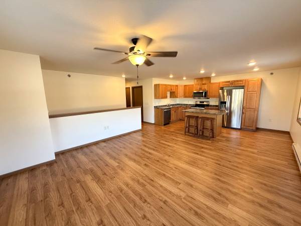 $995 / 2br - 925ft2 - 161 Marrs St. #6 - Casa adosada de 2 dormitorios: ¡Disponible noviembre 2025 (Chippewa Falls)63845959570179121