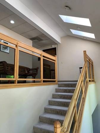 $1,095 / 520ft2 - Spacious 2-Room Office Just Minutes from the Heart of the City (Cedar Hills)63820882796417122