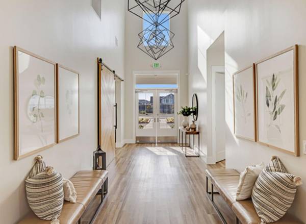 $3,350 / 3br - LUXURY in Santa Rosa + Community Garden - New Interior - EV Charger (Larkfield / Santa Rosa)63847324766465121