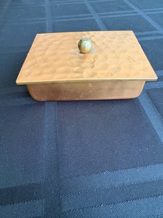 solid Copper trinket box - stamped Higgins California on the bottom 1