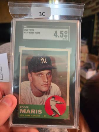 2 roger maris cards 1