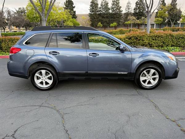 2014 Subaru Outback 2.5i Premium - $9,35063622745922561123
