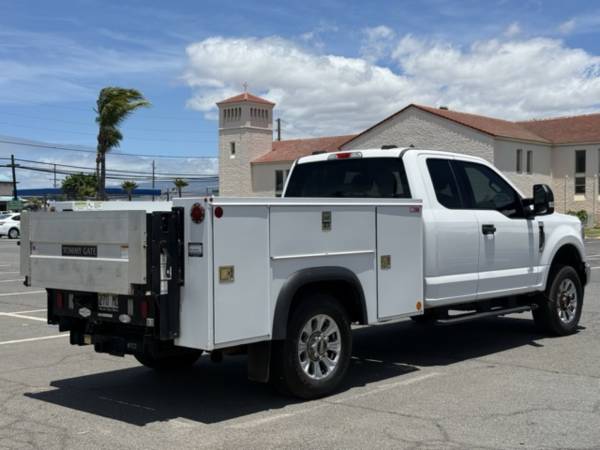 2022 FORD F-250SD XLT CAMIÓN DE SERVICIO CON ESPACIO DE ALMACENAMIENTO!! - $69,995 (📲808-298-8902)63617617406083124