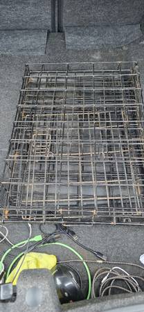 FREE Animal cage 23 x 17 1