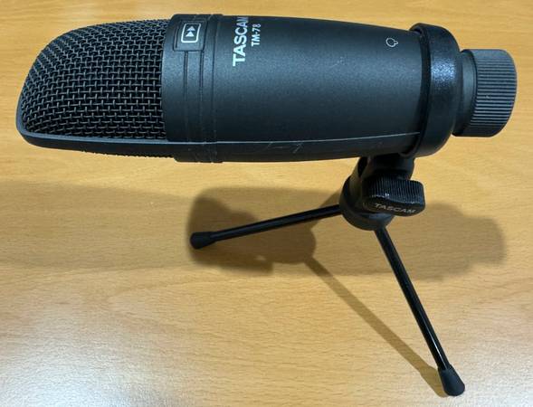 TASCAM Microphone 1