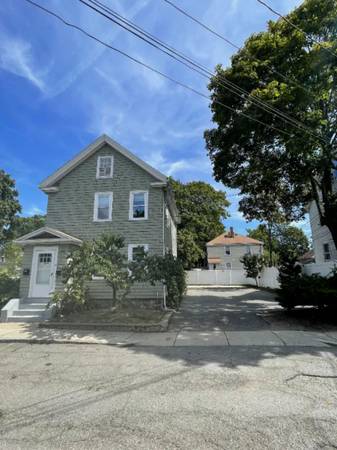 $2,800 / 5 habitaciones - 3500 pies cuadrados - Rara casa unifamiliar de 5 dormitorios y 2 baños completamente renovada con acabados modernos (Waltham)63828556637059120
