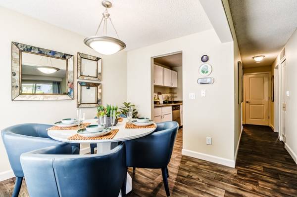 $2,581 / 2br - 845ft2 - Situated in Bellevue!, Dishwasher, 2bd 1ba (1501 145th Pl SE, Bellevue, WA)63814788806273123