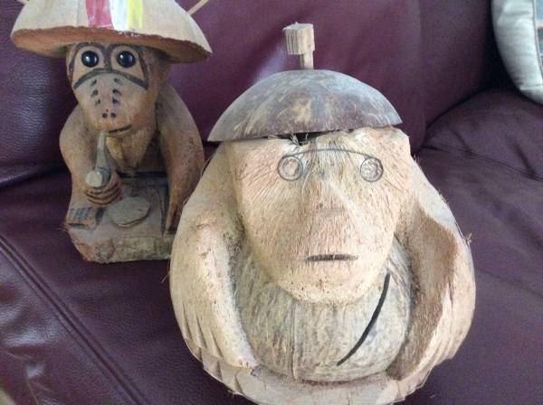 Figurine from coconut, 1