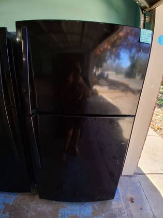 Refrigerator whirlpool 1