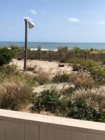 $1350.00 / 1br - 425ft2 - High Point North Oceanfront Studio63806890806147123