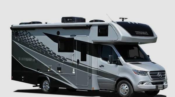 RV STORAGE/BIN STORAGE RIGHT OFF THE HIGHWAY, EASY AND CONVENIENT 24/7 1