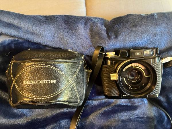 Nikonos ll 1
